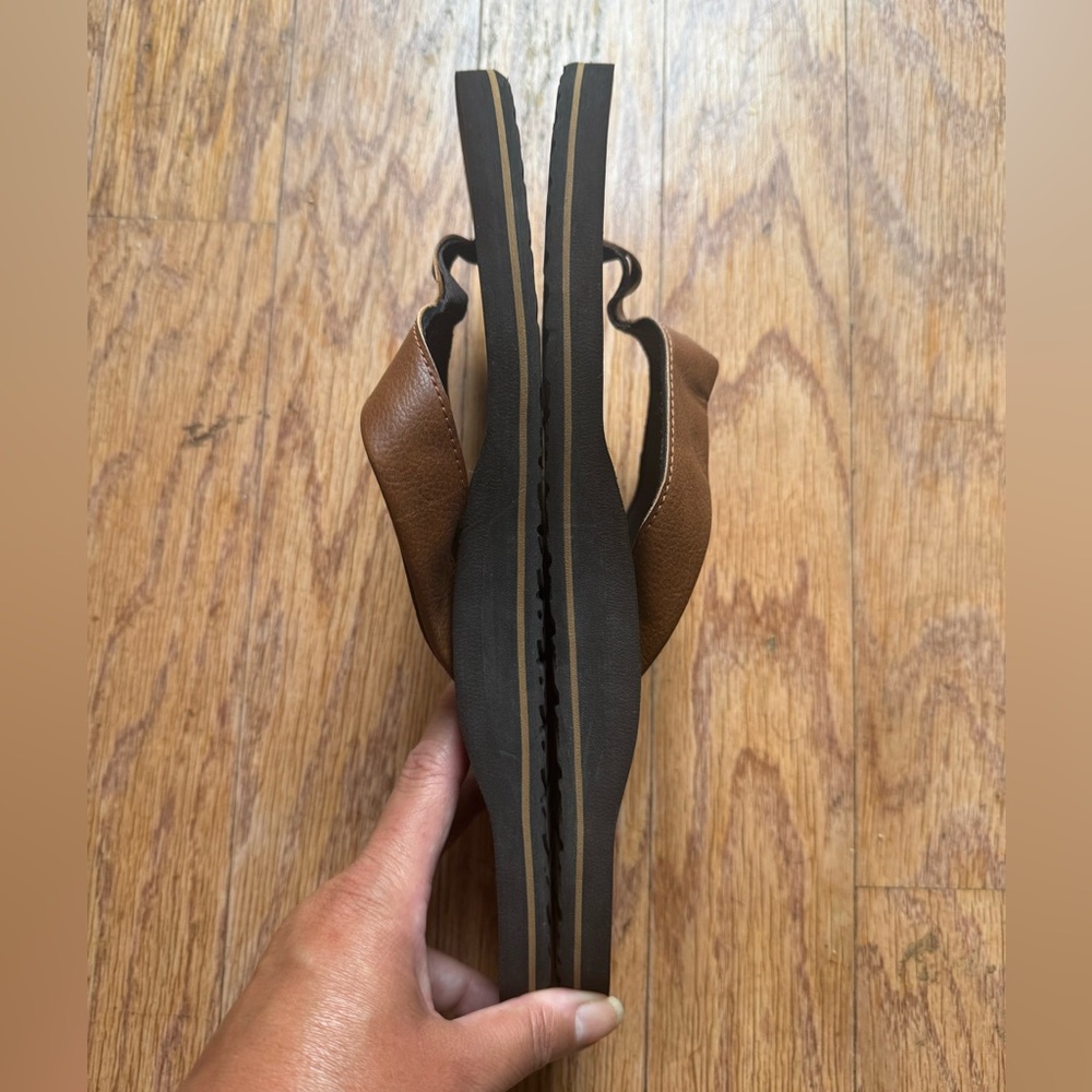 Reef Men's Tan and Black Flip Flops Size 10 - Picture 5 of 9